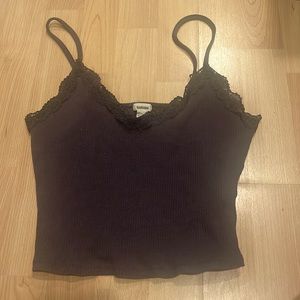 dark grey tanktop